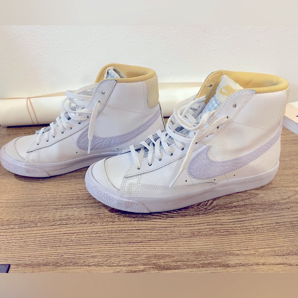 Nike Blazer Mid '77 "Easter" White Purple Coconut Milk Girls Shoe Like New